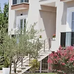 Airport Garden Hotel 3*
