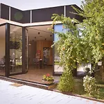 Hotel Airport Garden 3*