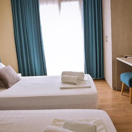 Airport Garden Hotel Rinas