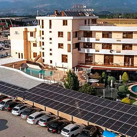 Airport Garden 3* Rinas