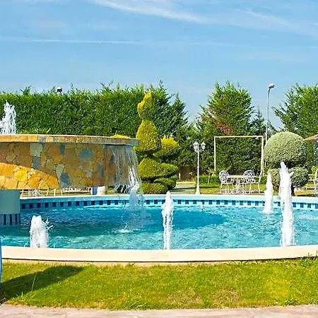 Airport Garden Hotel 3*