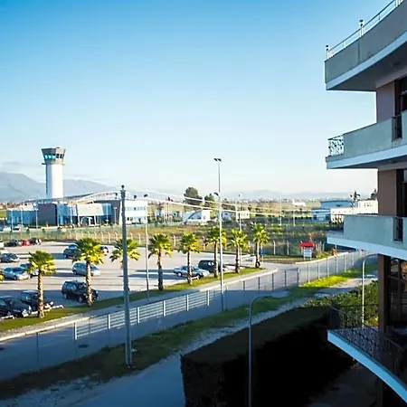Airport Garden Hotel 3*