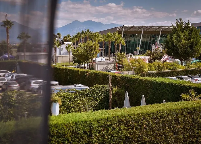 Hotel Airport Garden