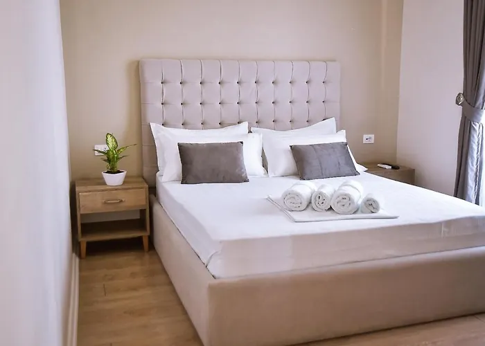 Airport Garden Hotel