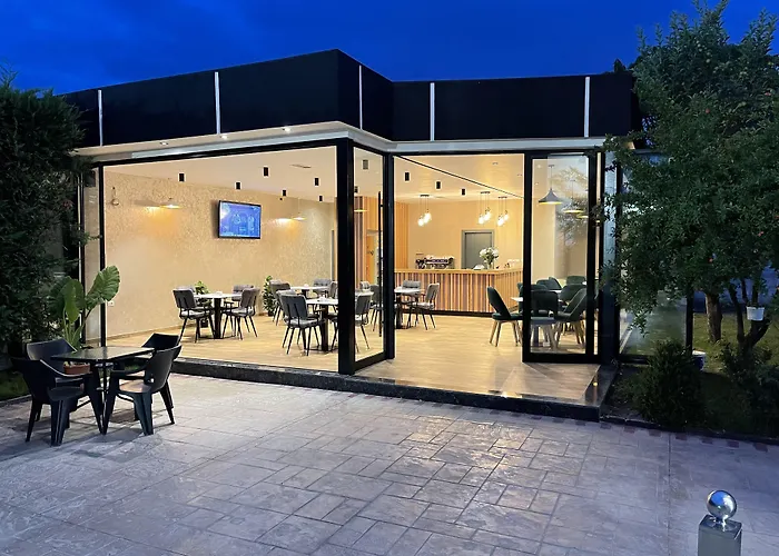 Hotel Airport Garden 3*