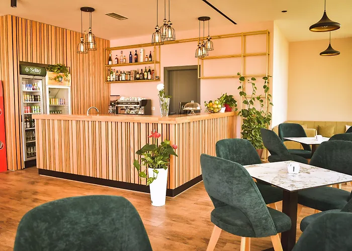 Airport Garden 3* Rinas